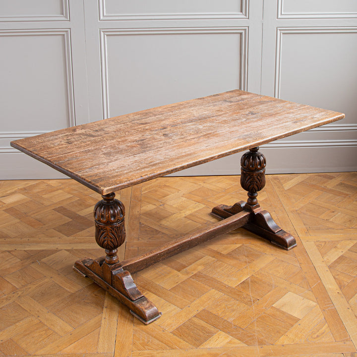 Elizabethan Style Dinning Table - La Maison London